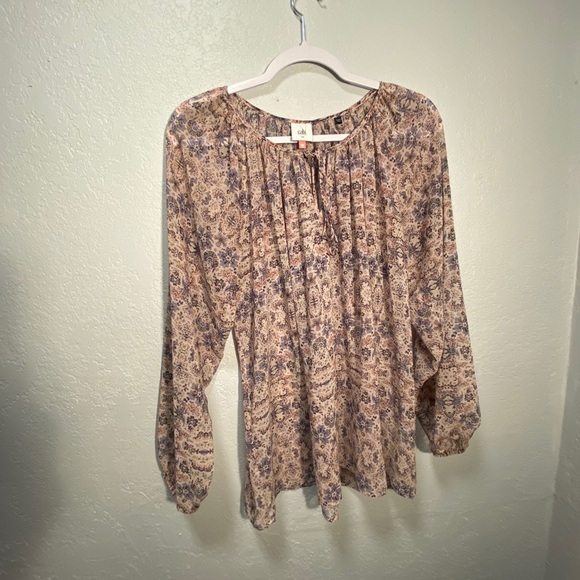 Cabi Blouse #5028 Sienna Peasant Sheer  SM - Picture 5 of 6